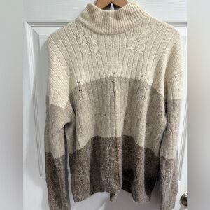VTG Cozy Silk Angora Rabbit Hair Lambswool Blend Turtleneck Colorblock Sweater